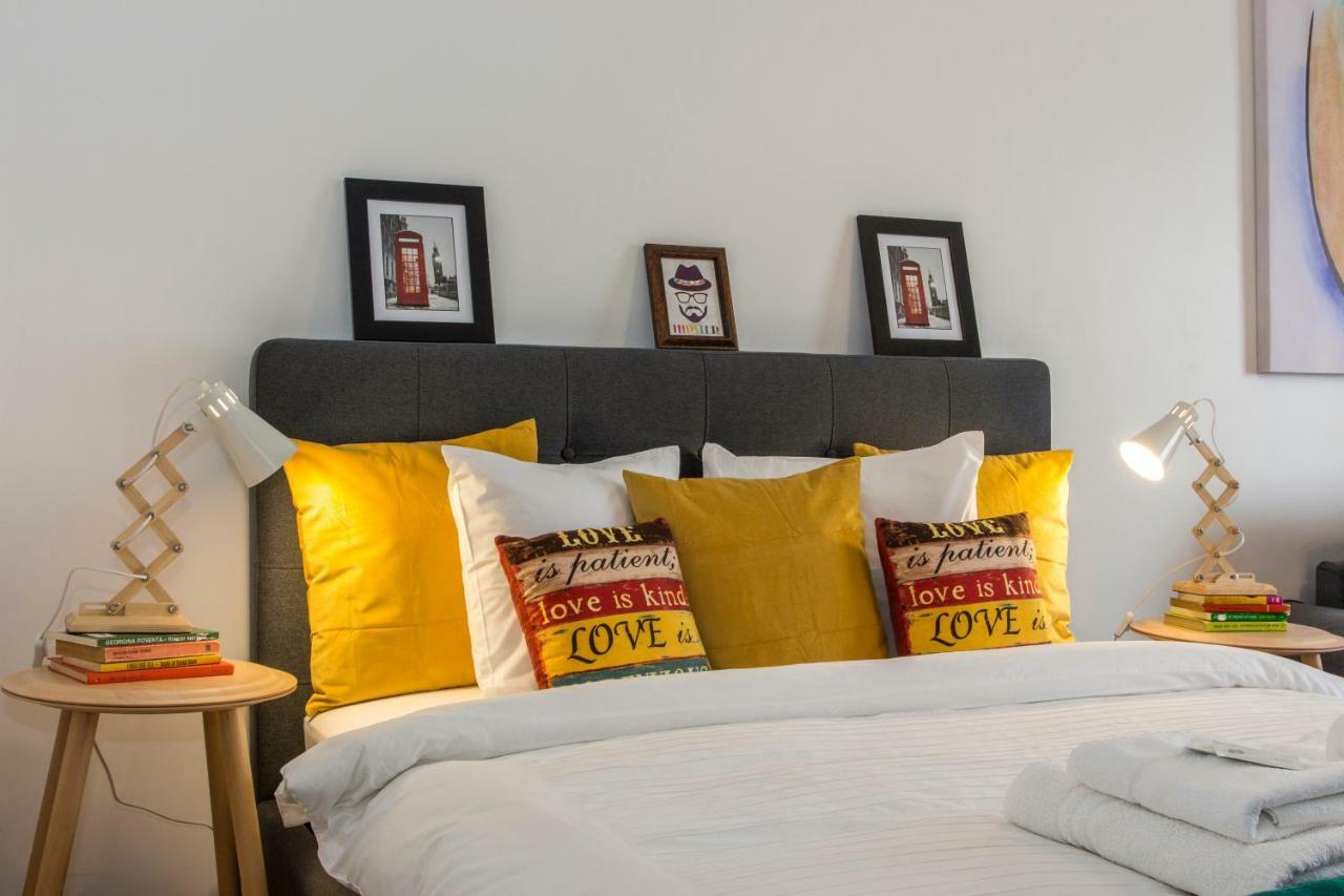 Premium Apartment By Mrg Apartments ブカレスト エクステリア 写真