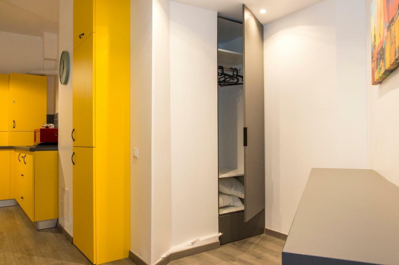 Premium Apartment By Mrg Apartments ブカレスト エクステリア 写真